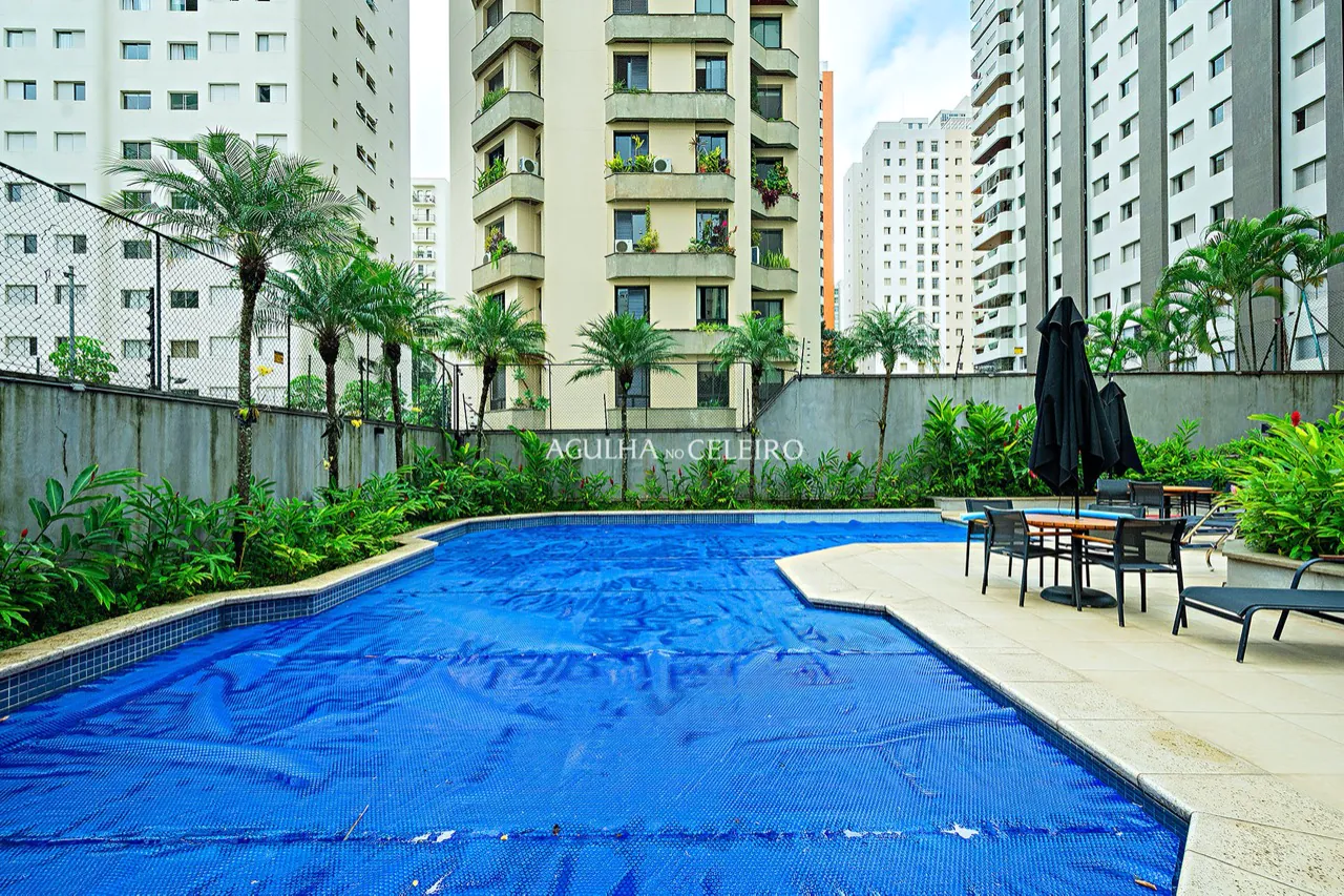 Apartamento amplo a venda em Moema – 16658