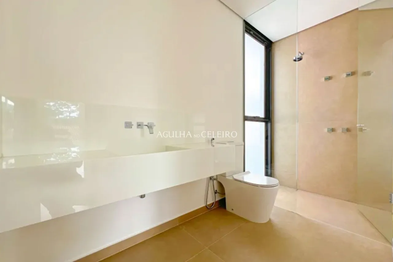 Casa maravilhosa, com piscina à venda em Alto de Pinheiros – 16806