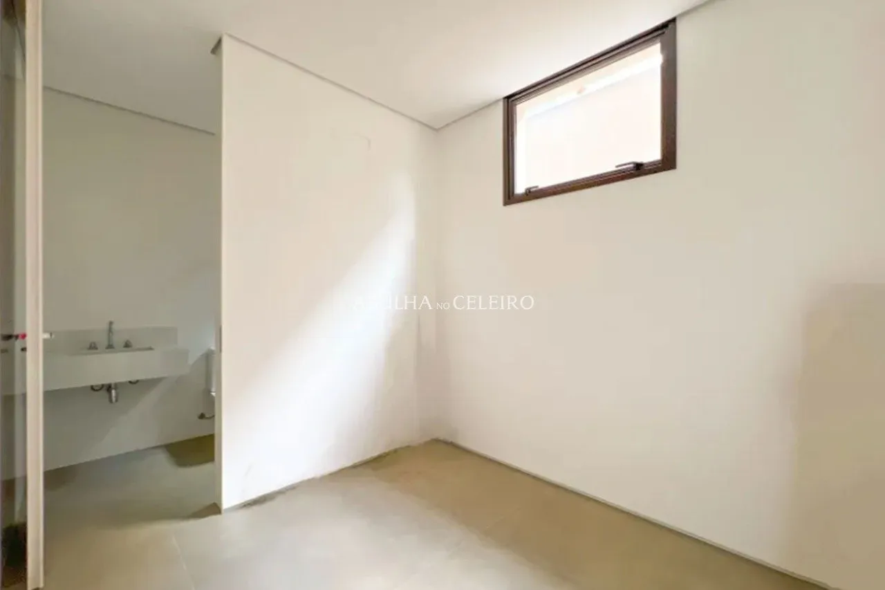 Casa maravilhosa, com piscina à venda em Alto de Pinheiros – 16806