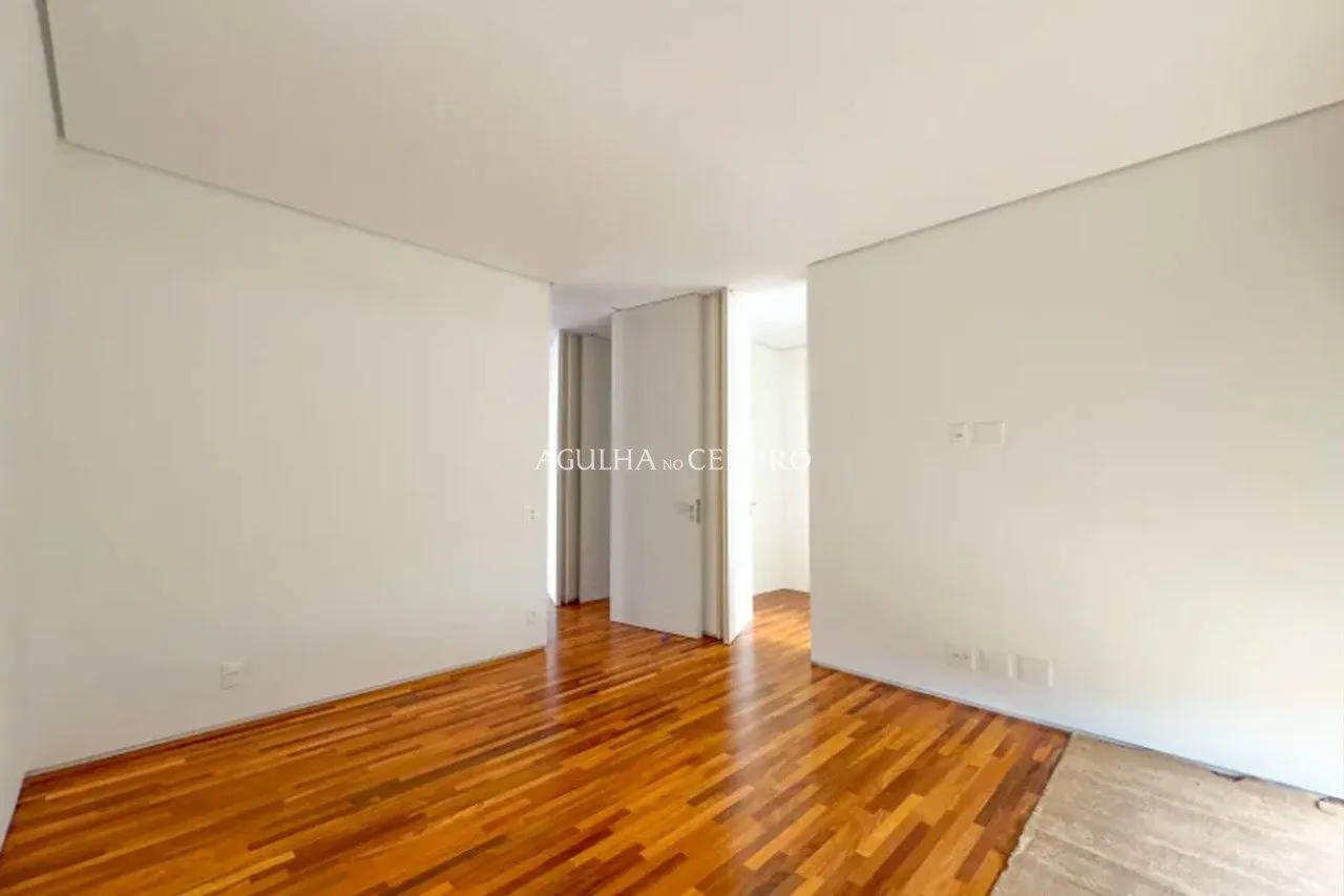 Casa maravilhosa, com piscina à venda em Alto de Pinheiros – 16806