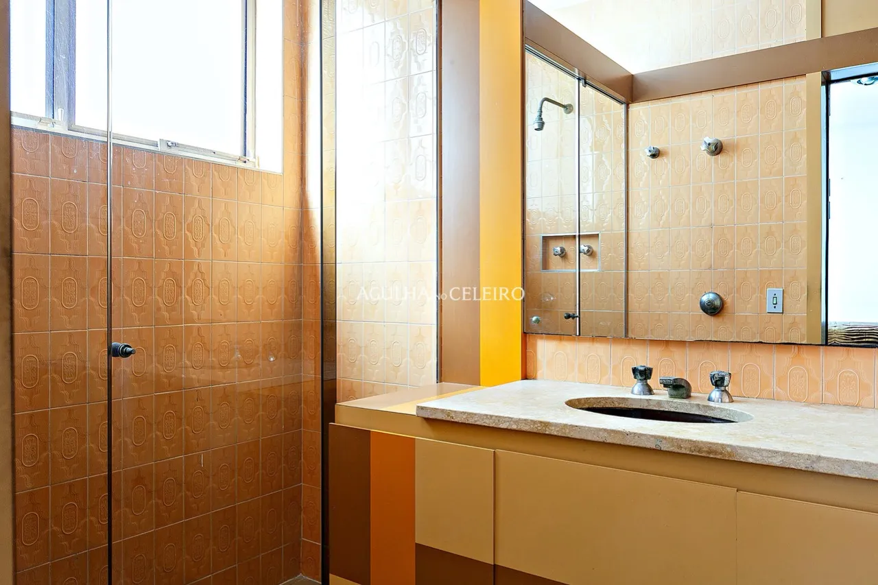 Apartamento espaçoso para personalizar à venda no Jardim América – 16828