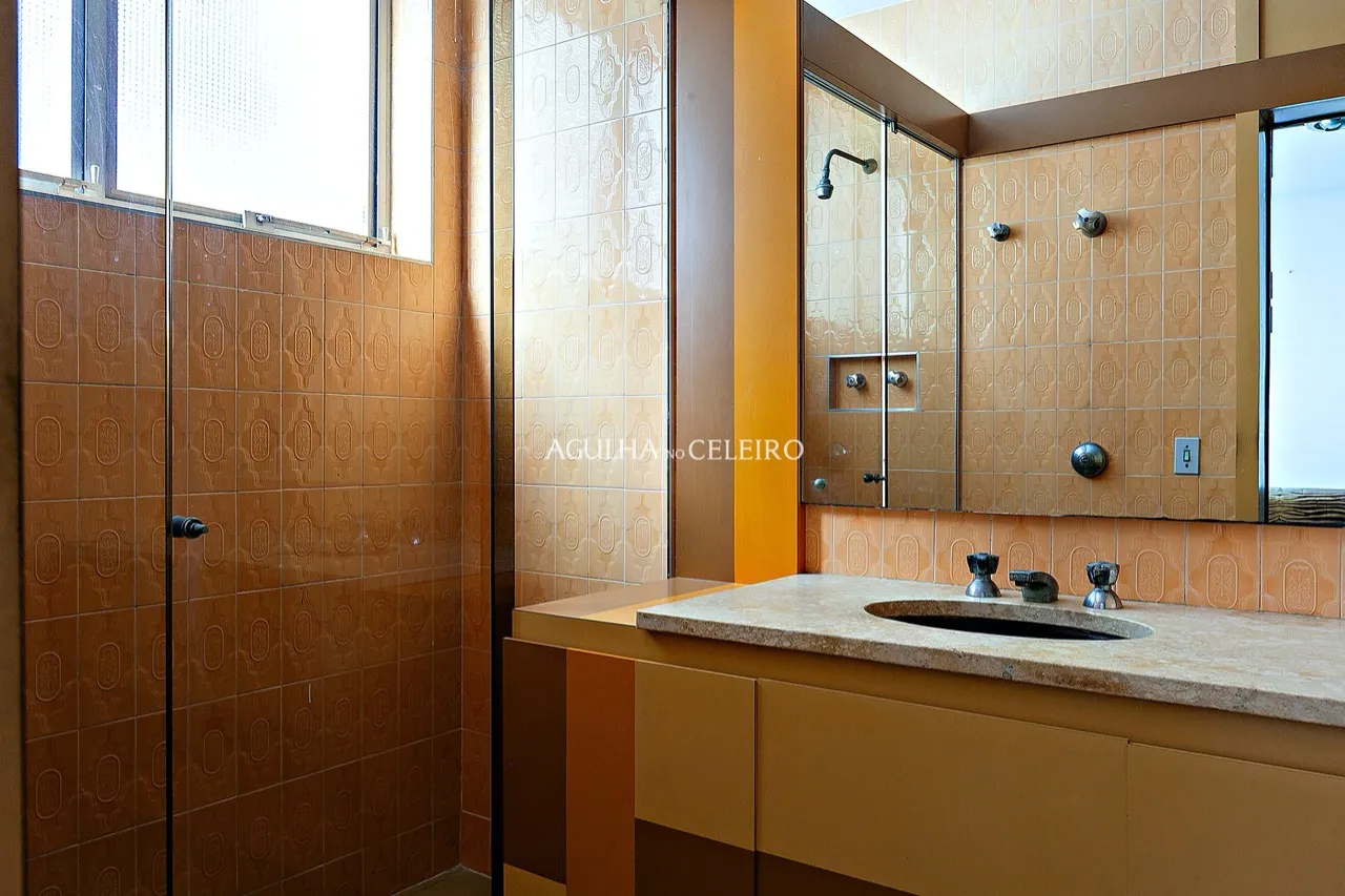 Apartamento espaçoso para personalizar à venda no Jardim América – 16828