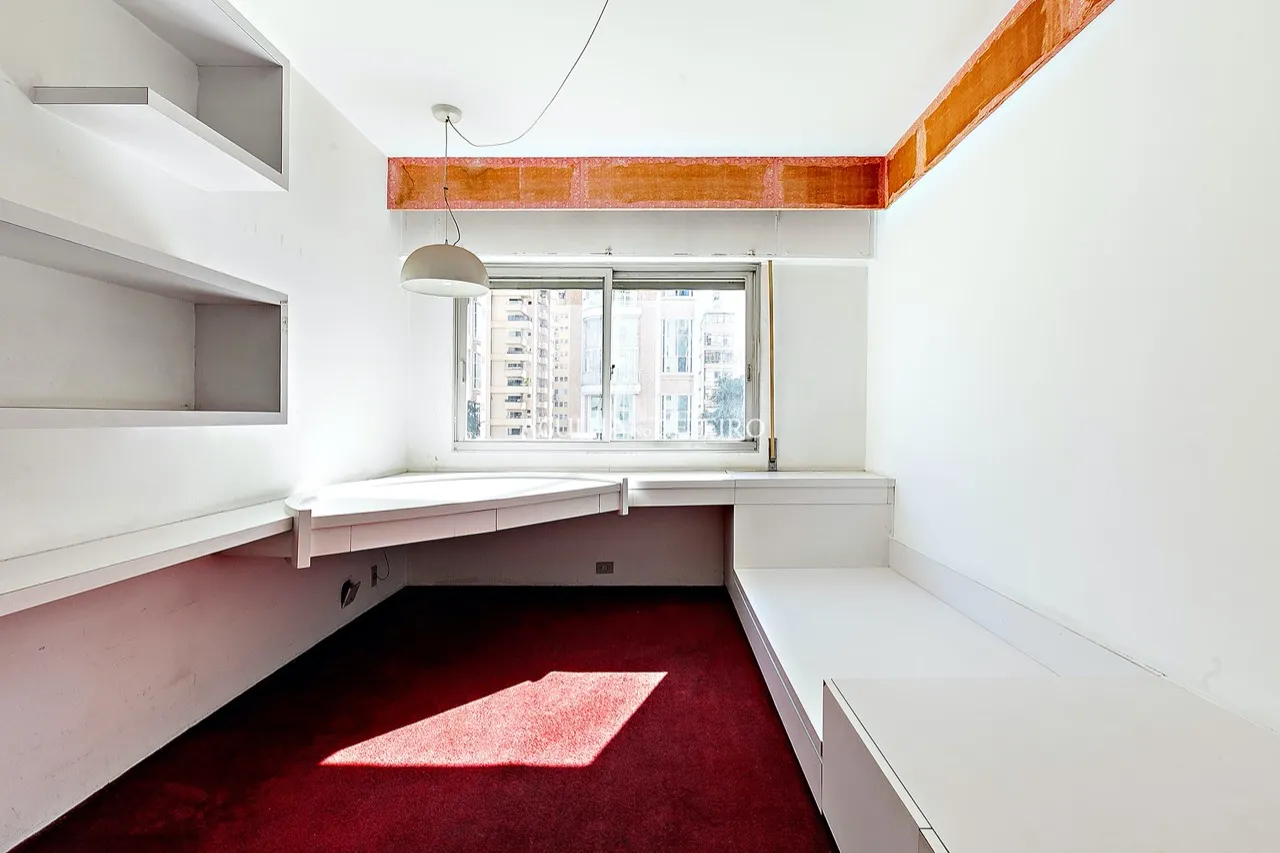 Apartamento espaçoso para personalizar à venda no Jardim América – 16828