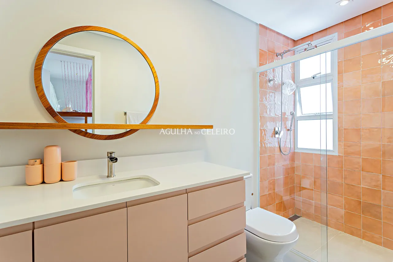 Apartamento reformado à venda no miolo do Itaim. – AP5737