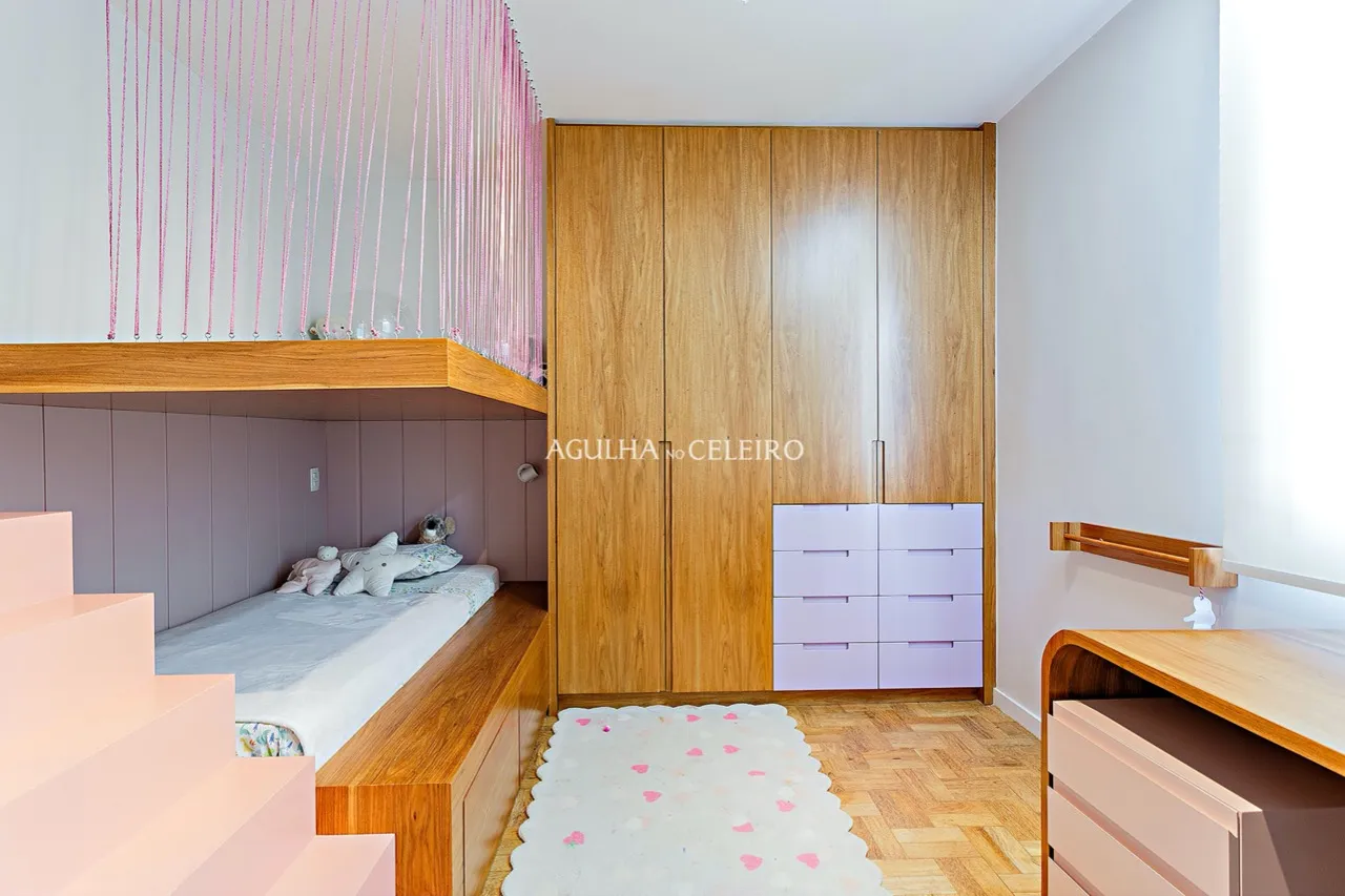 Apartamento reformado à venda no miolo do Itaim. – AP5737