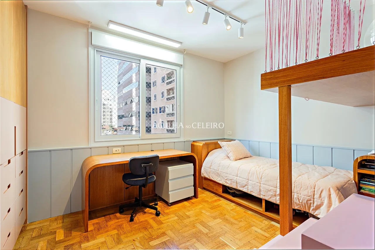 Apartamento reformado à venda no miolo do Itaim. – AP5737