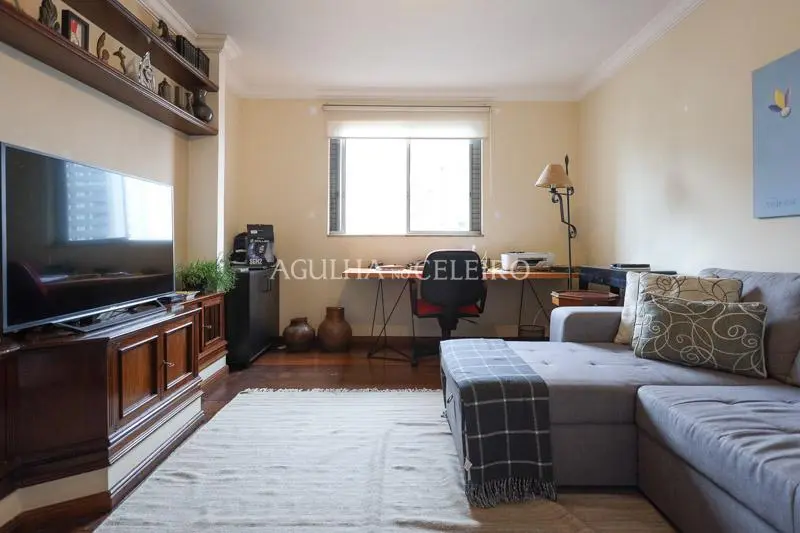 Venda/Itaim: Muitas Possibilidades! – AP6048