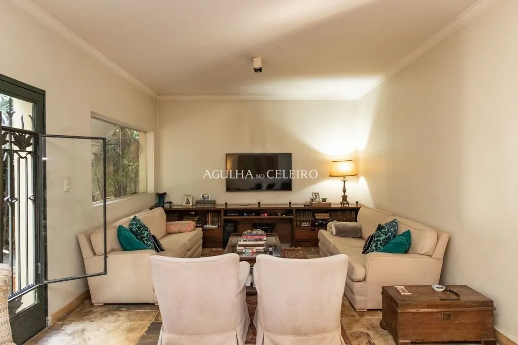 Casa espaçosa à venda na Vila Olímpia – CA1092