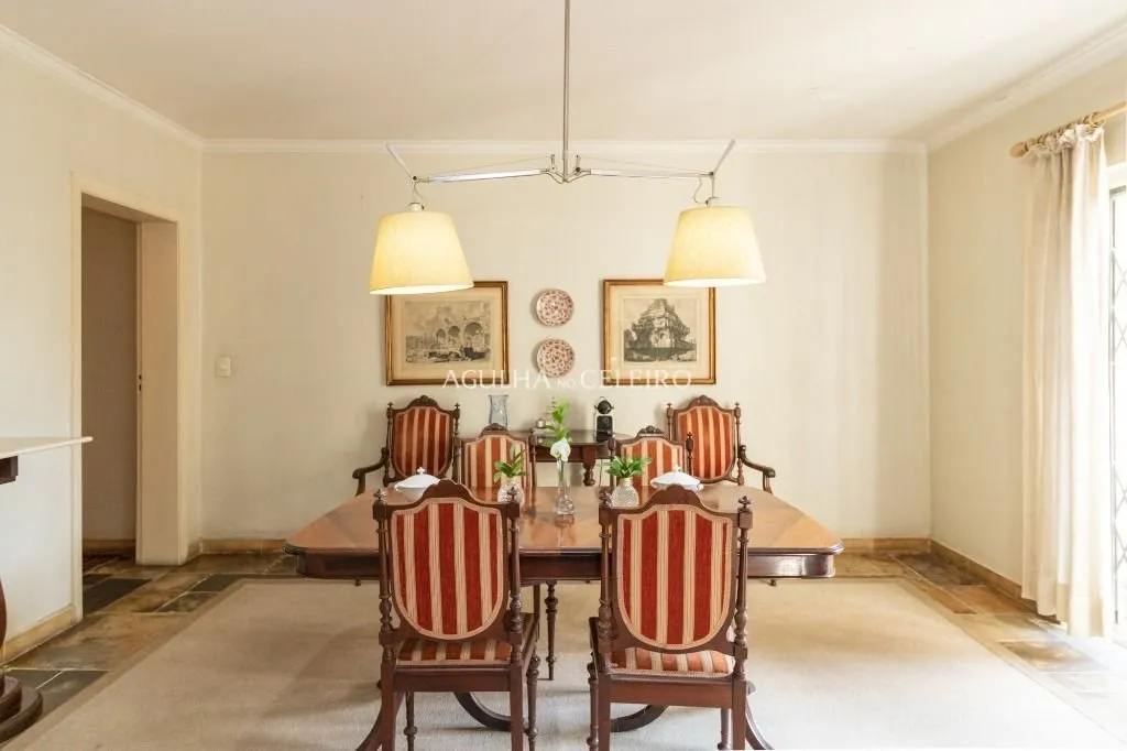 Casa espaçosa à venda na Vila Olímpia – CA1092