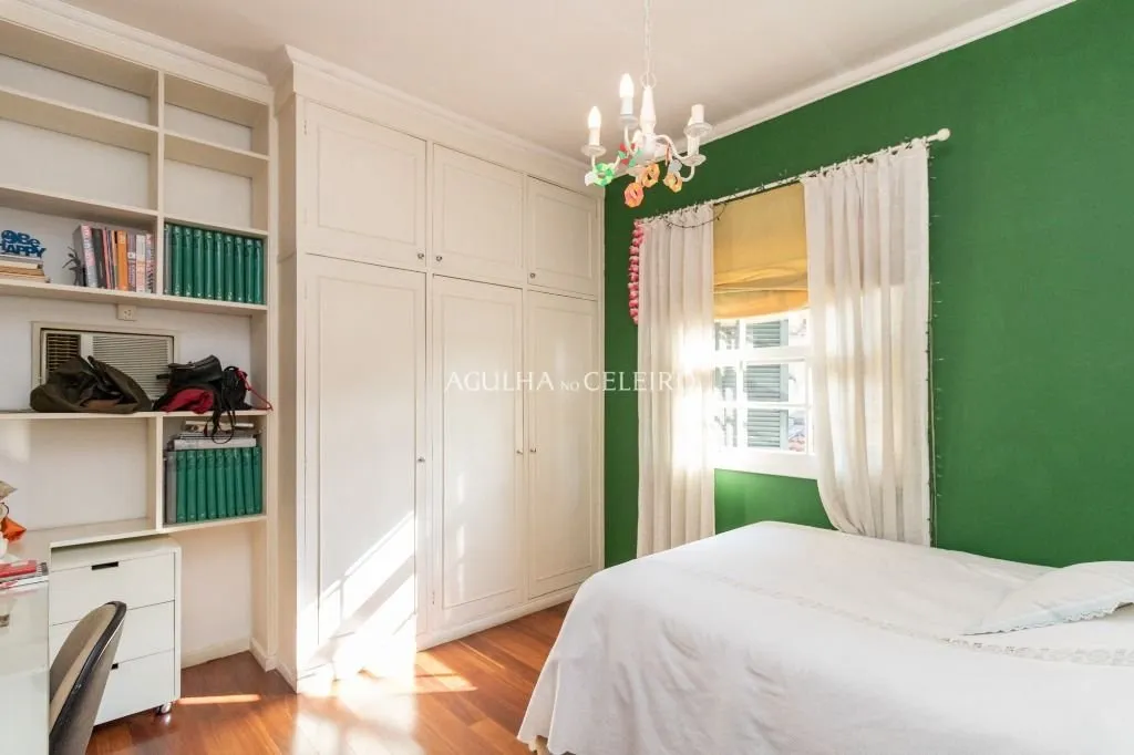 Casa espaçosa à venda na Vila Olímpia – CA1092