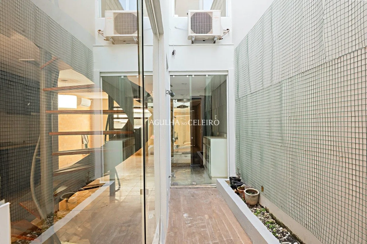 Casa charmosa à venda na Vila Nova Conceição – CA1290