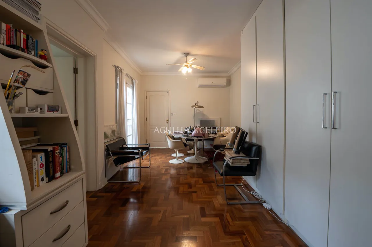 casa-acolhedora-a-venda-no-jardim-paulistano-16976-11