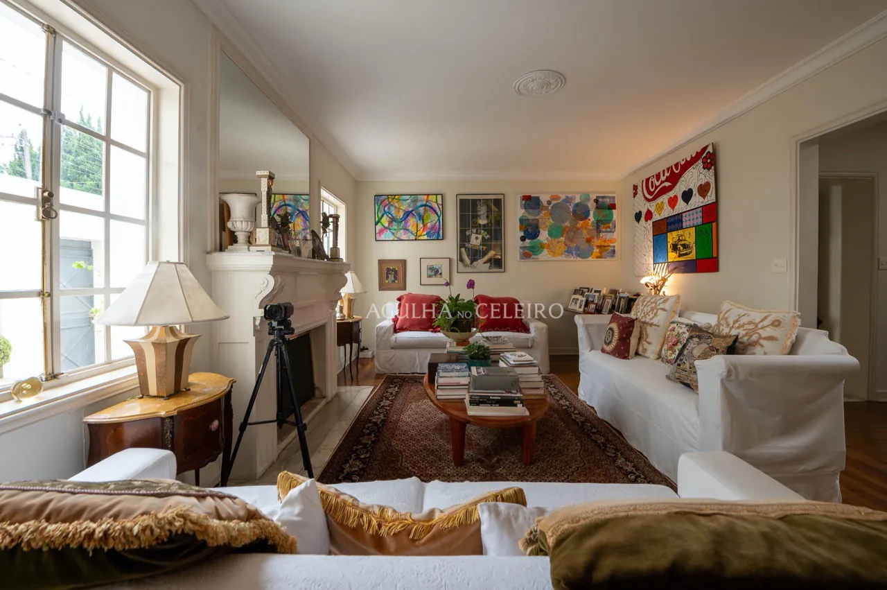 casa-acolhedora-a-venda-no-jardim-paulistano-16976-2