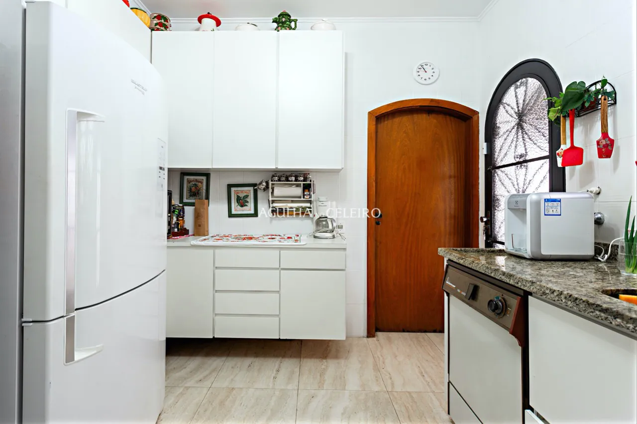 casa-com-ar-de-montanha-a-venda-na-vila-madalena-16897-10