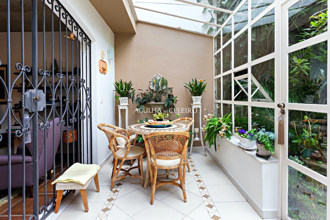 casa-com-ar-de-montanha-a-venda-na-vila-madalena-16897-4