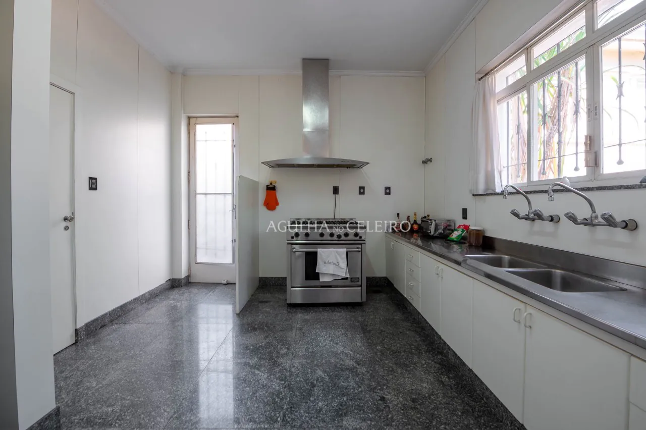 casa-com-jardim-a-venda-no-jardim-america-17082-13