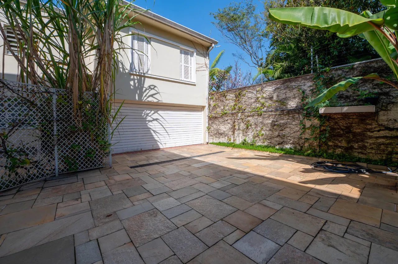 casa-com-jardim-a-venda-no-jardim-america-17082-21