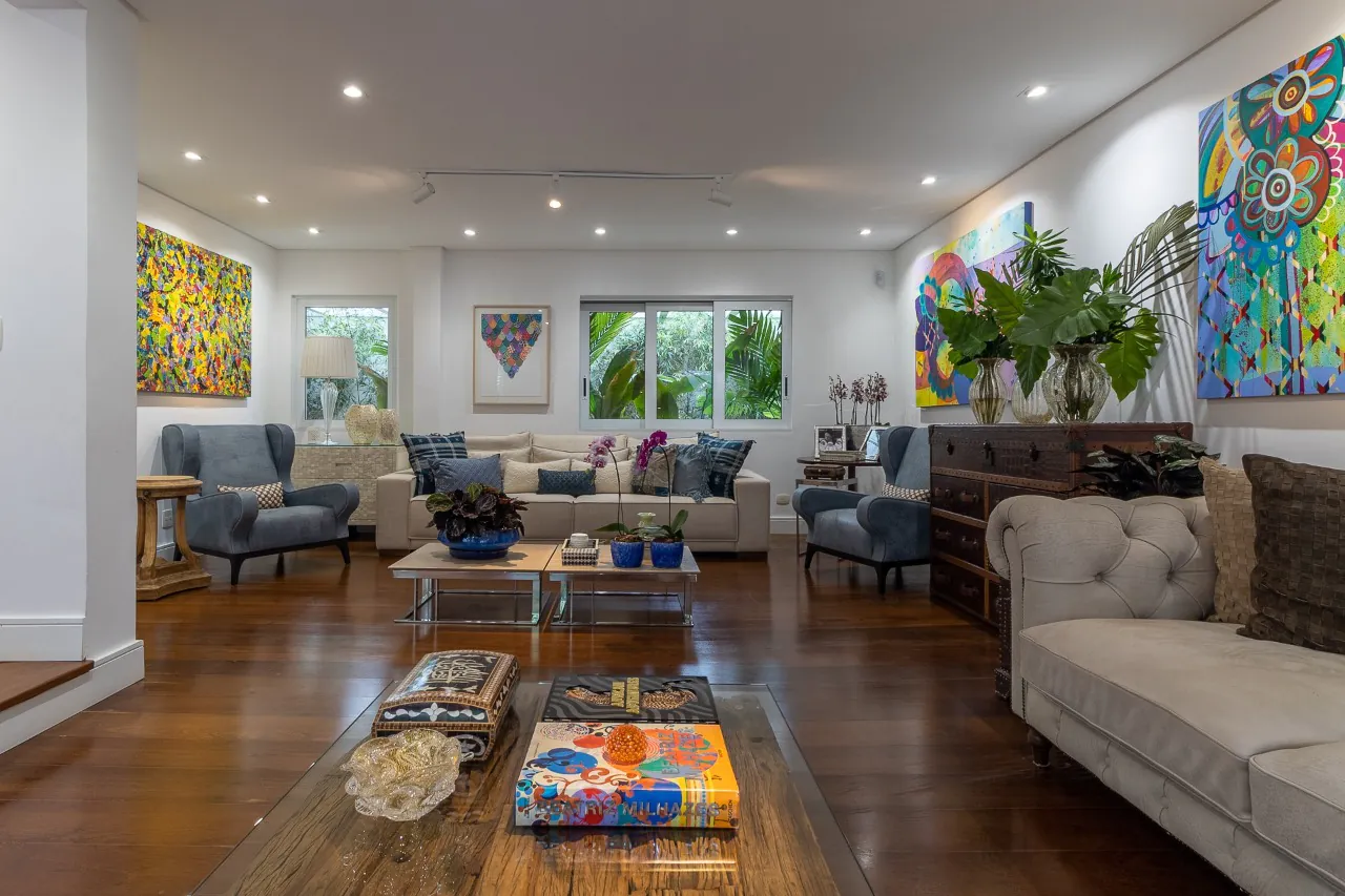 casa-com-projeto-moderno-e-cheio-de-iluminacao-natural-trazendo-dias-agradaveis-no-jardim-america-17092-5