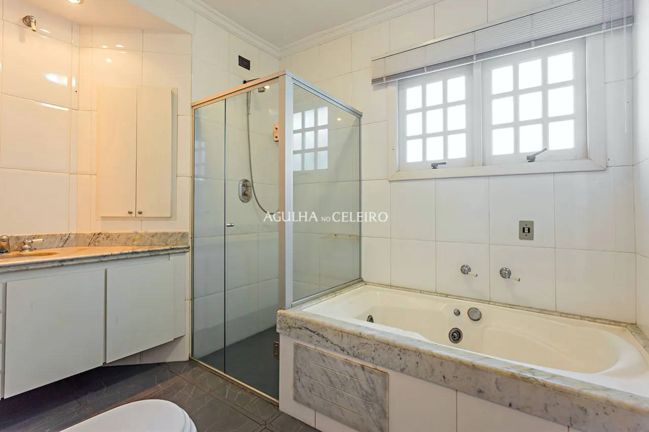 casa-espacosa-e-bem-projetada-a-venda-no-jardim-luzitania-16974-13