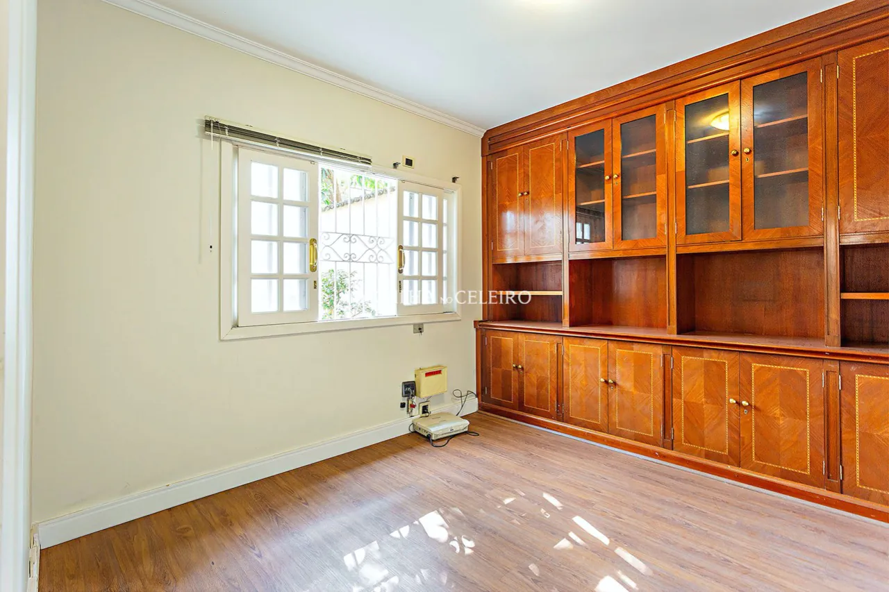 casa-espacosa-e-bem-projetada-a-venda-no-jardim-luzitania-16974-4