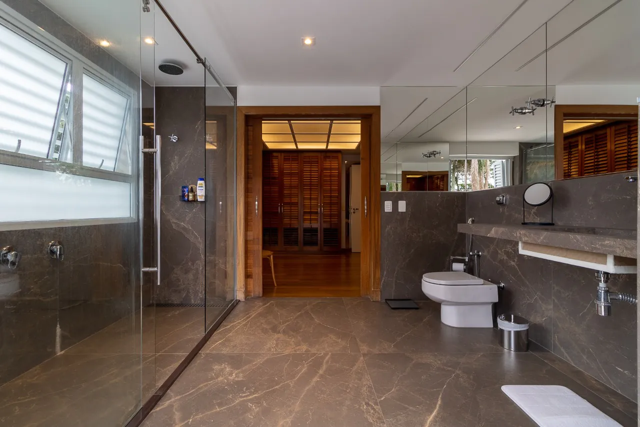 casa-reformada-com-acabamentos-nobres-espaco-de-sobra-e-uma-linda-area-externa-no-cidade-jardim-17141-19