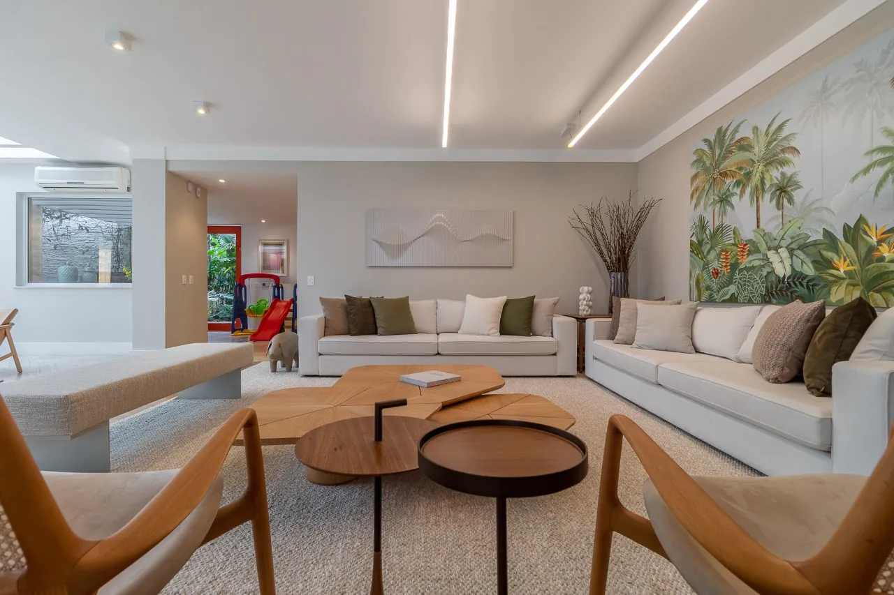 casa-reformada-com-acabamentos-nobres-espaco-de-sobra-e-uma-linda-area-externa-no-cidade-jardim-17141-6