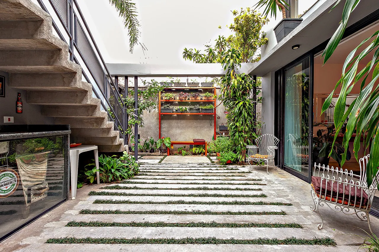 casa-reformada-no-jardim-paulista-com-vista-para-a-copa-das-arvores-17151-12