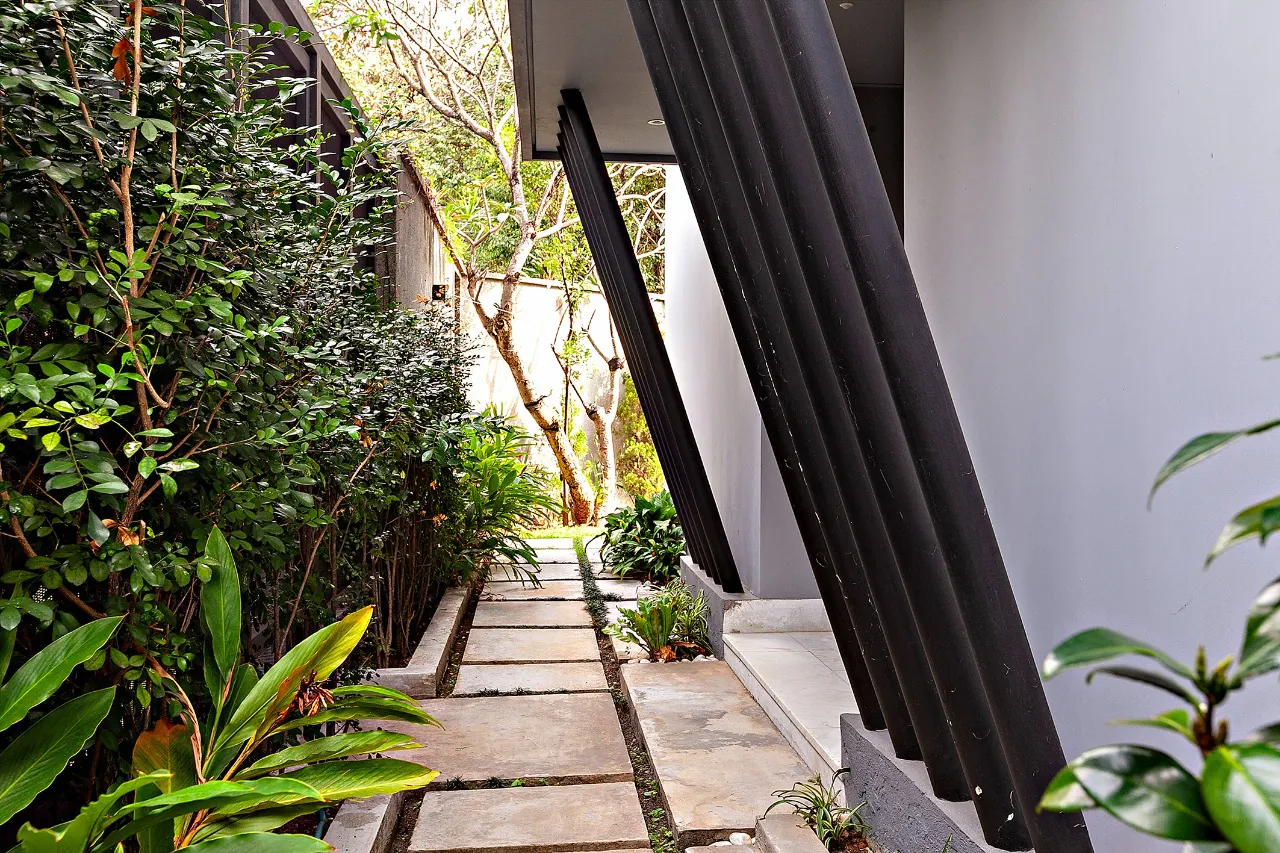 casa-reformada-no-jardim-paulista-com-vista-para-a-copa-das-arvores-17151-15