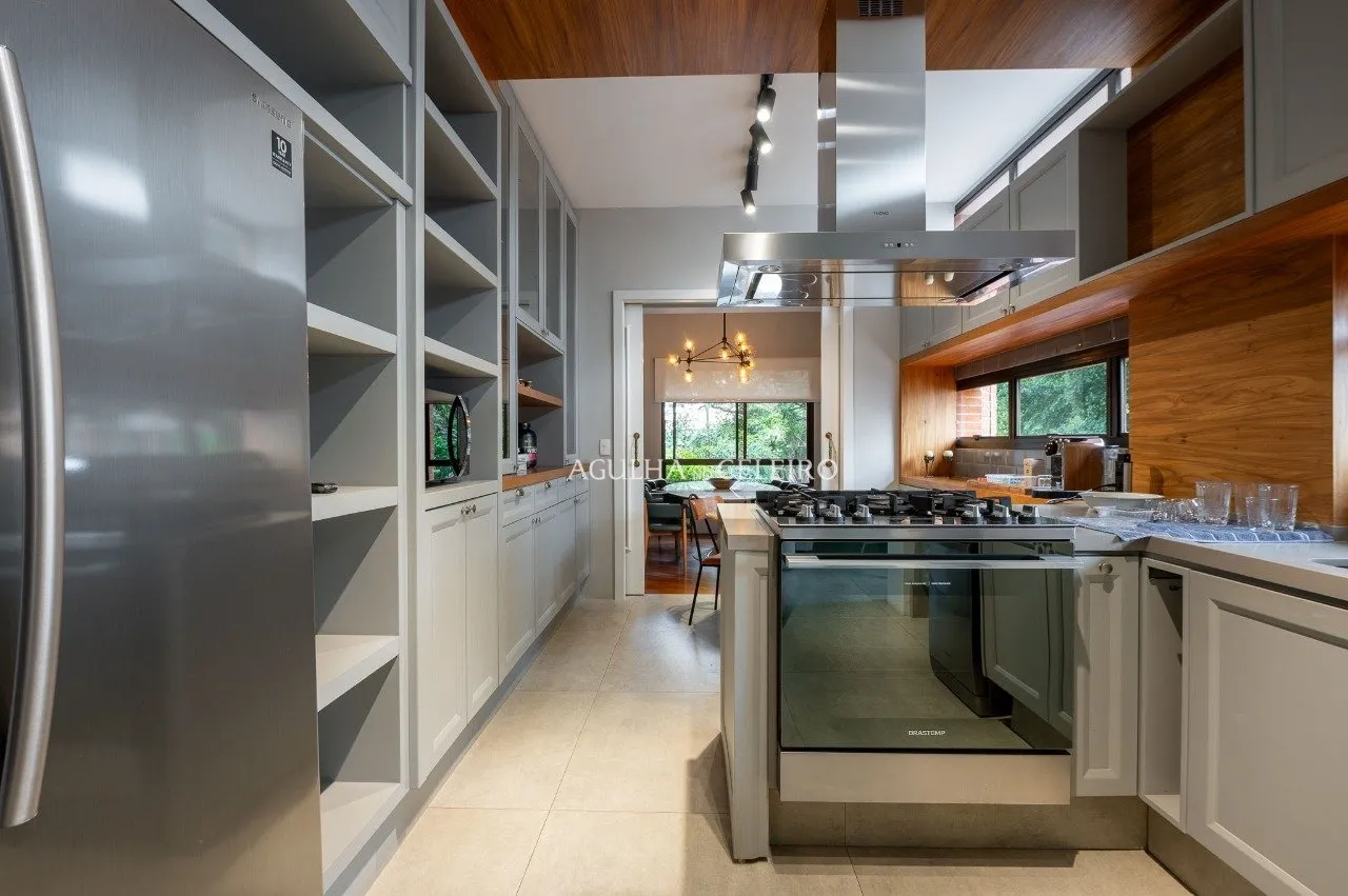 Apartamento na melhor rua de Moema Pássaros. – 16732