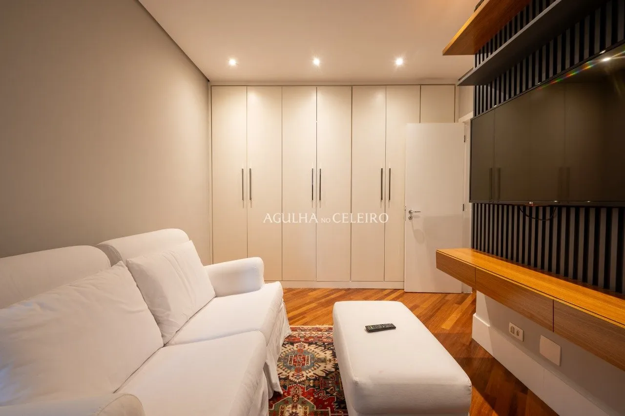 Apartamento na melhor rua de Moema Pássaros. – 16732