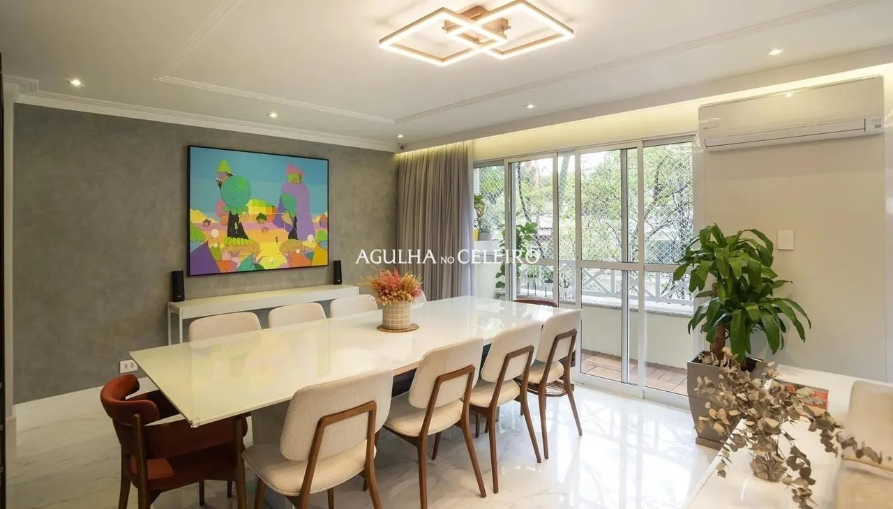 Casa reformada em condomínio fechado para venda no Campo Belo. – 16924