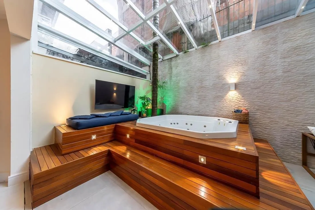 Casa reformada em condomínio fechado para venda no Campo Belo. – 16924