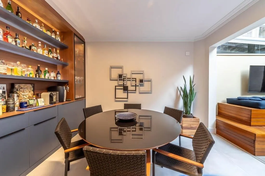 Casa reformada em condomínio fechado para venda no Campo Belo. – 16924