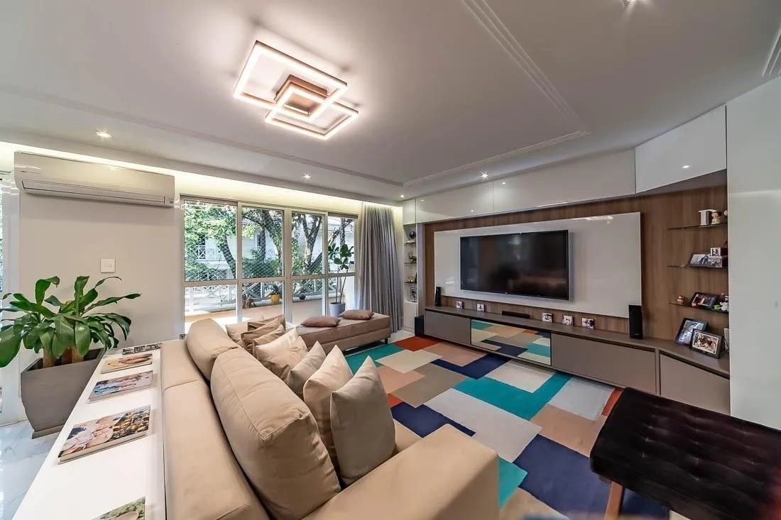 Casa reformada em condomínio fechado para venda no Campo Belo. – 16924