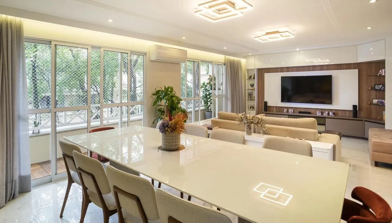 Casa reformada em condomínio fechado para venda no Campo Belo. – 16924