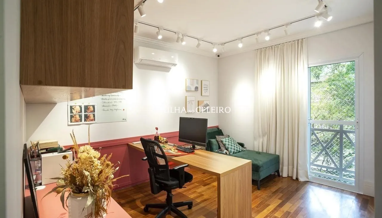 Casa reformada em condomínio fechado para venda no Campo Belo. – 16924