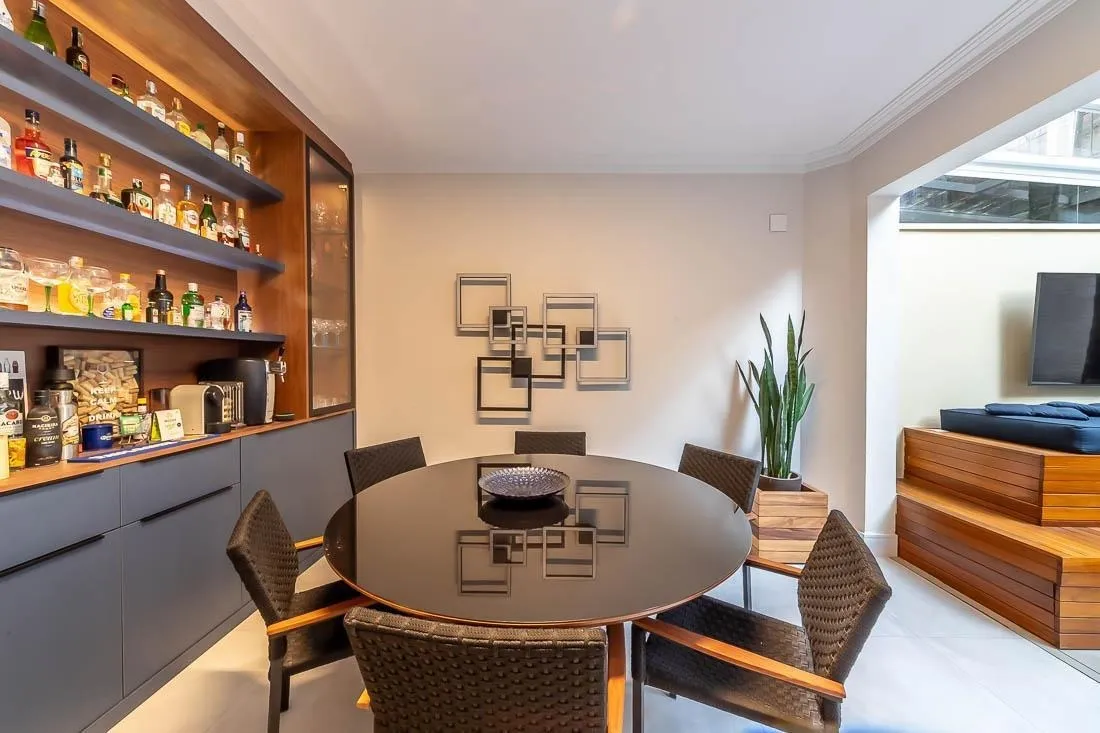 Casa reformada em condomínio fechado para venda no Campo Belo. – 16924