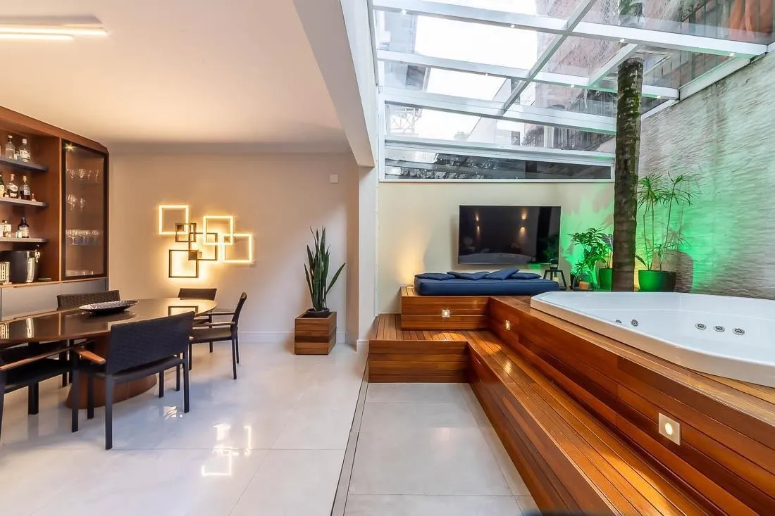 Casa reformada em condomínio fechado para venda no Campo Belo. – 16924