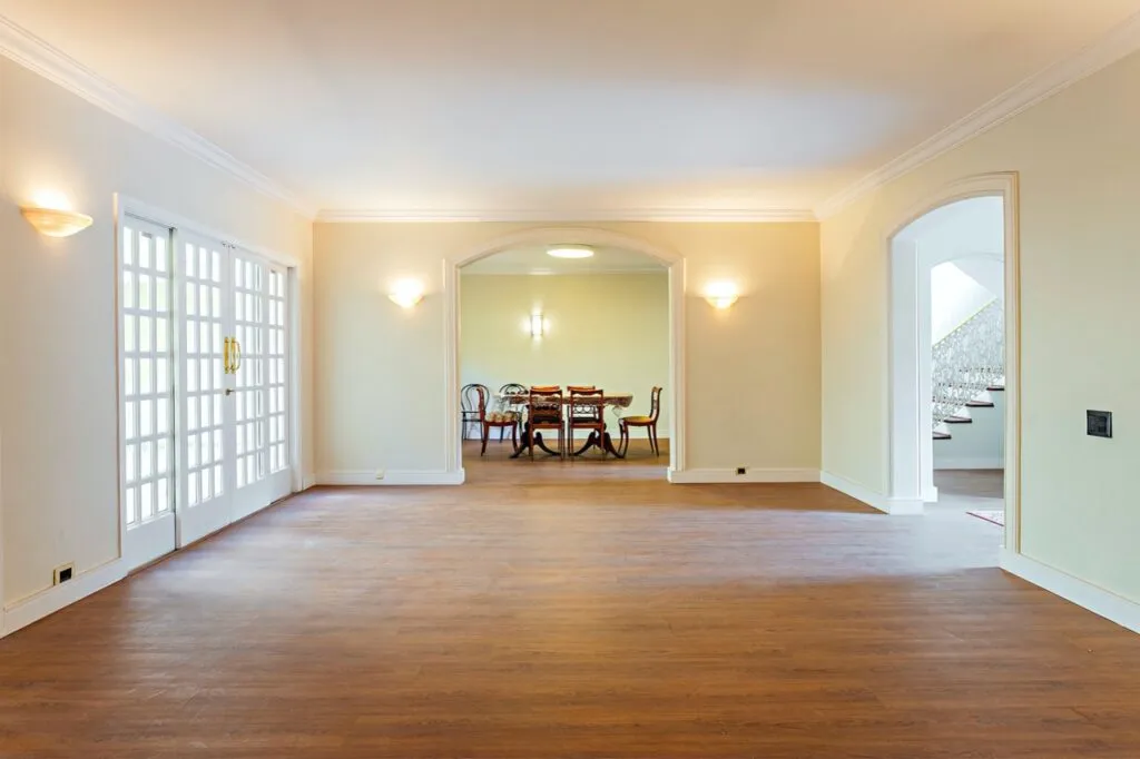 Casa espaçosa e bem projetada à venda no Jardim Luzitânia. – 16974