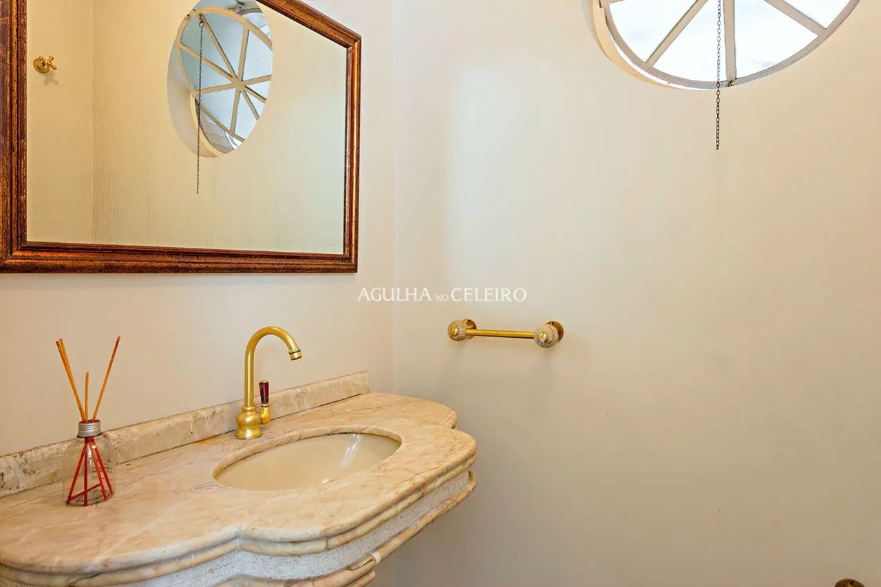 Casa espaçosa e bem projetada à venda no Jardim Luzitânia. – 16974