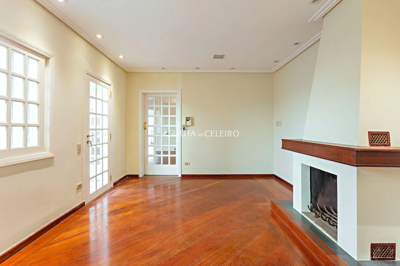 Casa espaçosa e bem projetada à venda no Jardim Luzitânia. – 16974