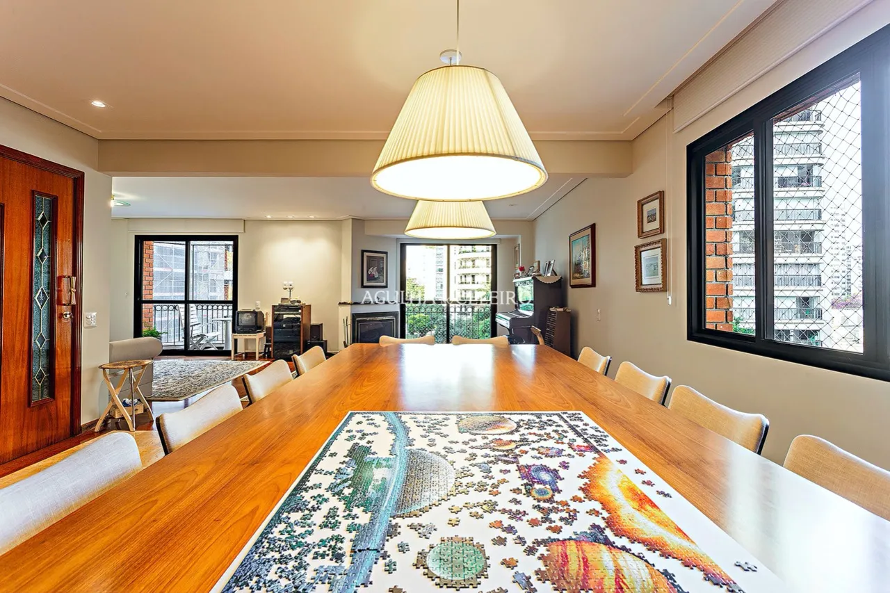 Apartamento espaçoso à venda na Vila Nova Conceição – 17039