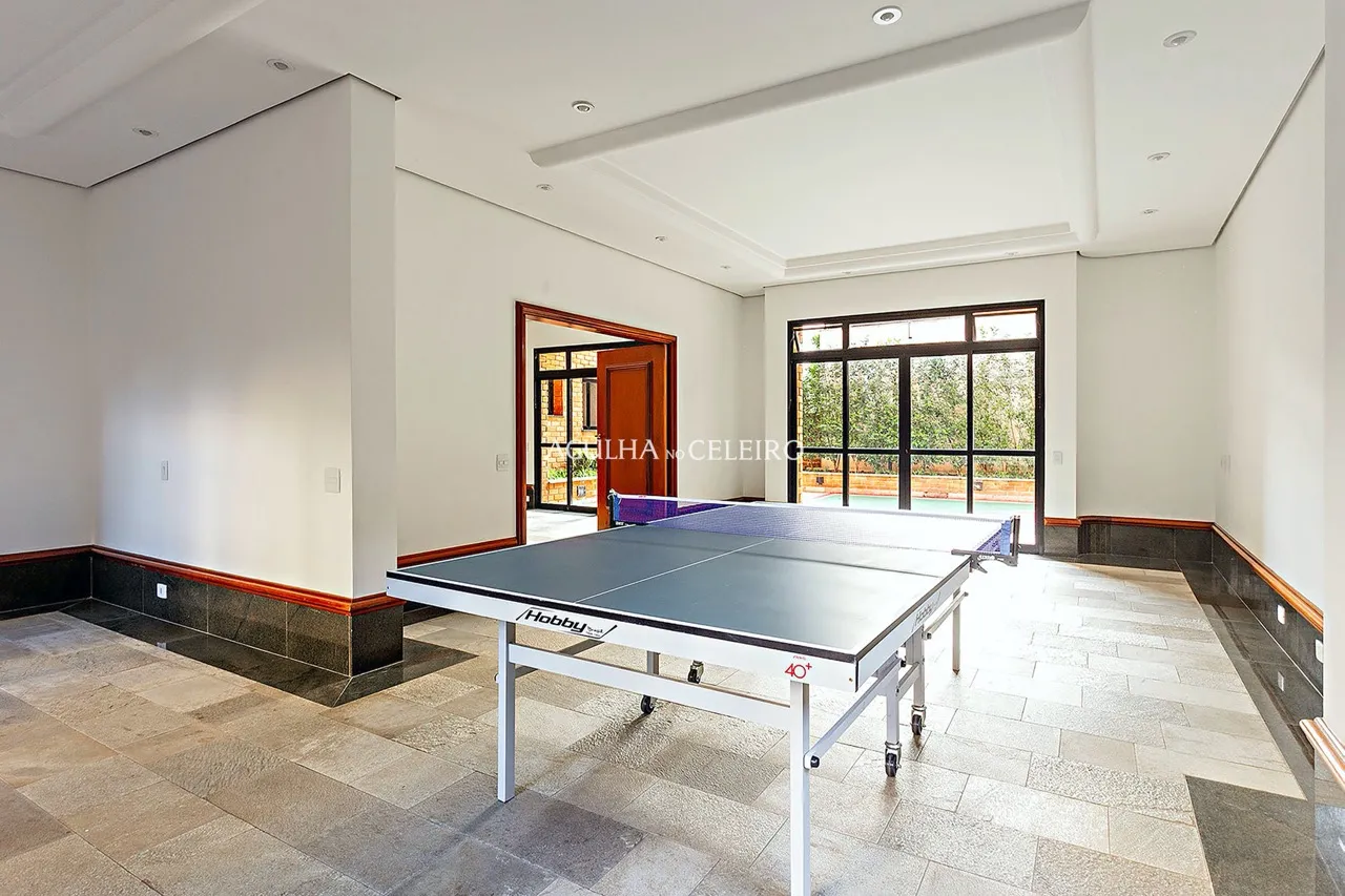 Apartamento espaçoso à venda na Vila Nova Conceição – 17039