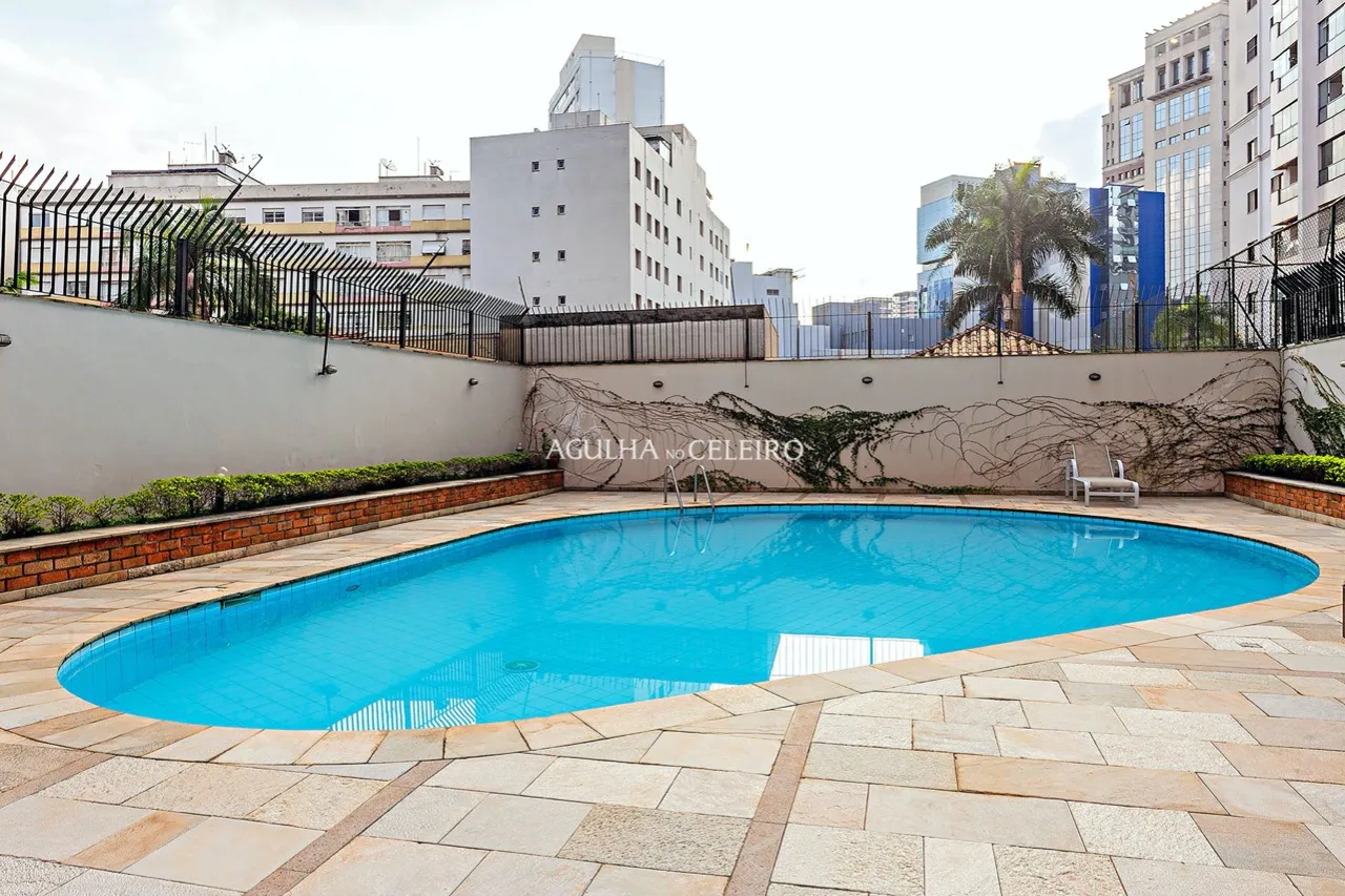 Apartamento espaçoso à venda na Vila Nova Conceição – 17039