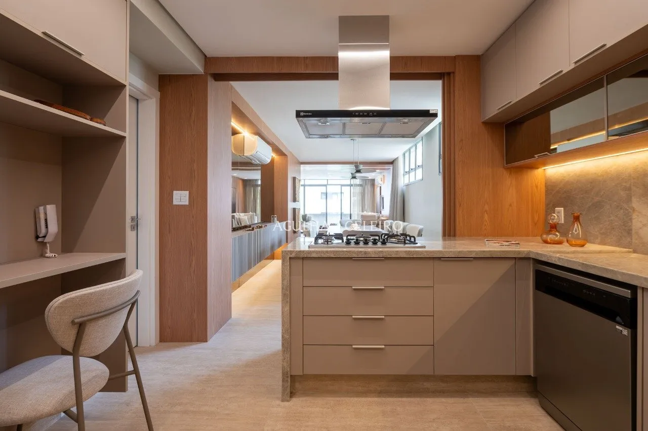 Apartamento reformado e mobiliado no Jardim América – 17094