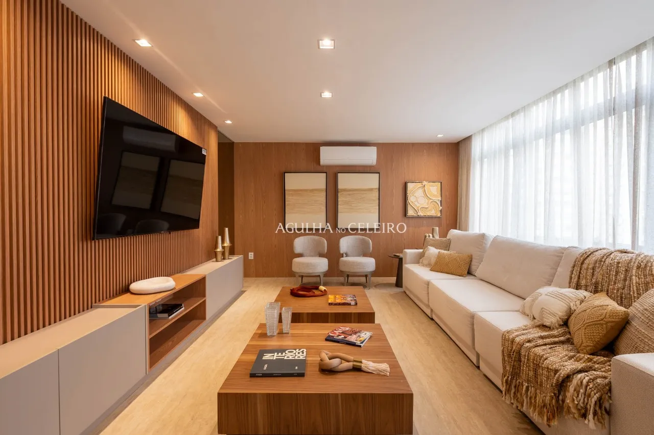 Apartamento reformado e mobiliado no Jardim América – 17094