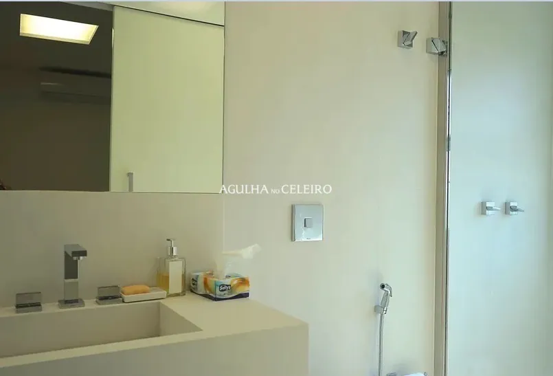 Apartamento reformado em localização bárbara no Jardim America. – AP0479