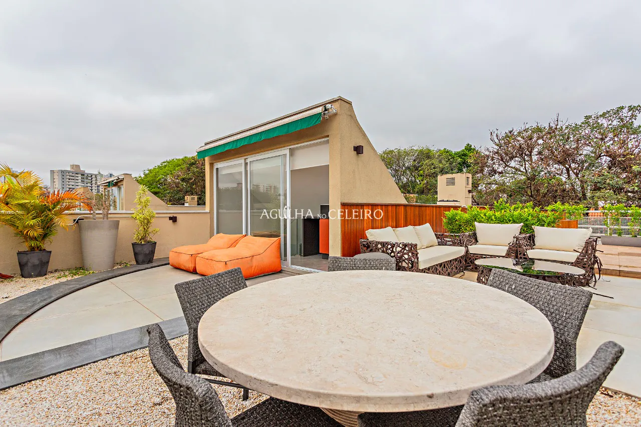 Casa em condomínio fechado em uma das melhores ruas da Vila Madalena. – CA0464