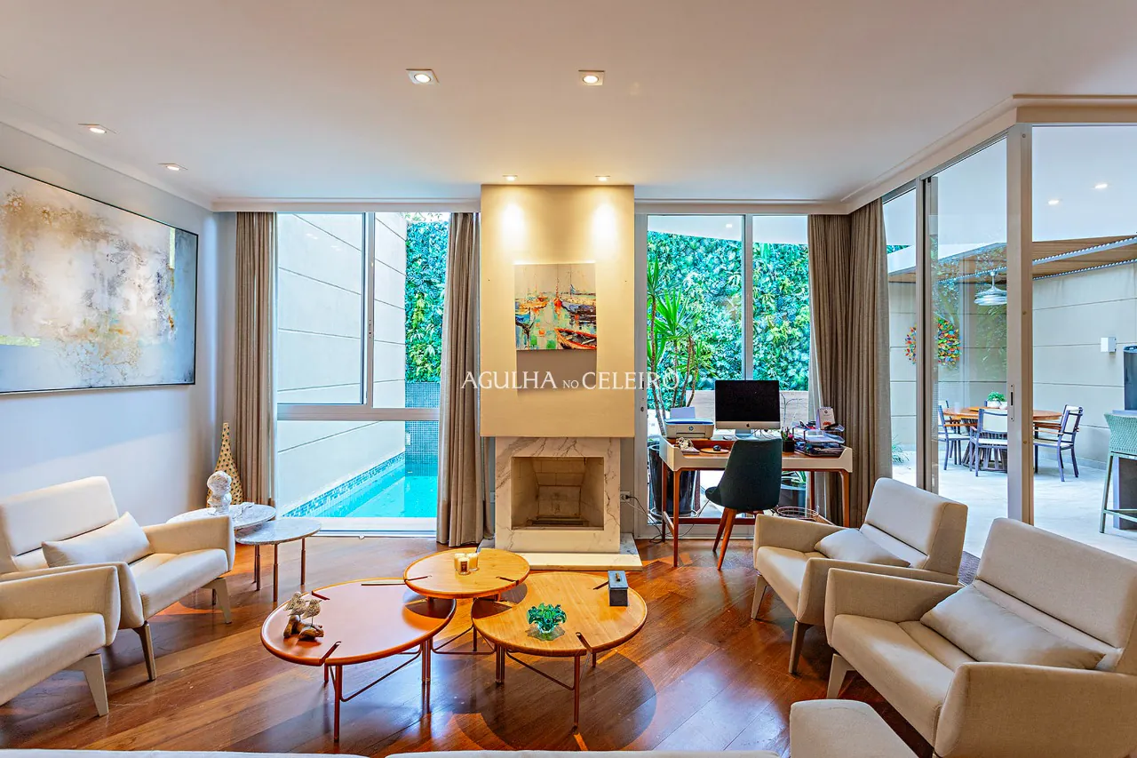 Casa em condomínio fechado em uma das melhores ruas da Vila Madalena. – CA0464