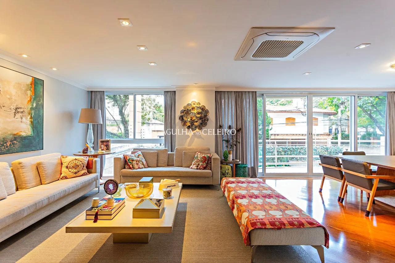 Casa em condomínio fechado em uma das melhores ruas da Vila Madalena. – CA0464